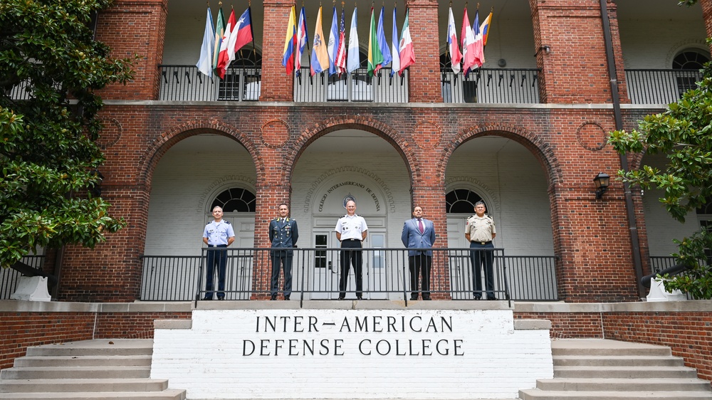 Italian Brig. Gen. Salvatore Russo visits IADC