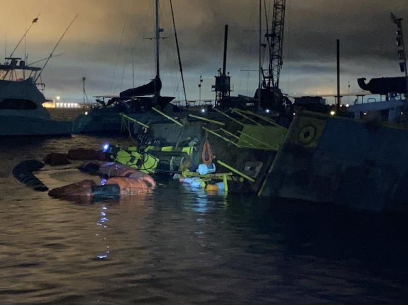 Dvids Images Coast Guard Partner Agencies Respond To Capsized Dredge Barge Capt Leo Ii 5406