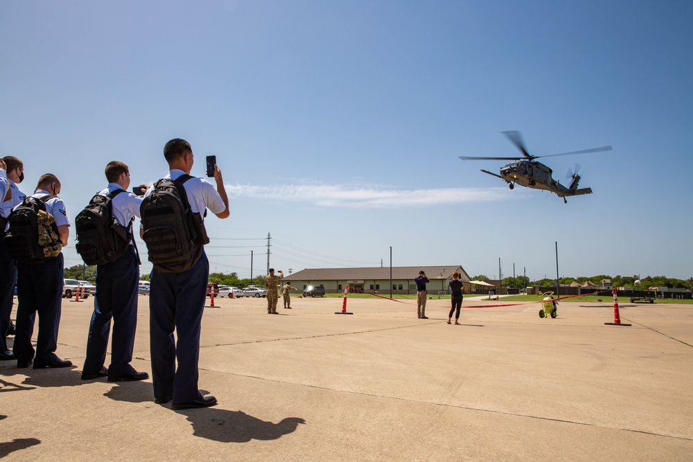 HH-60G Landing