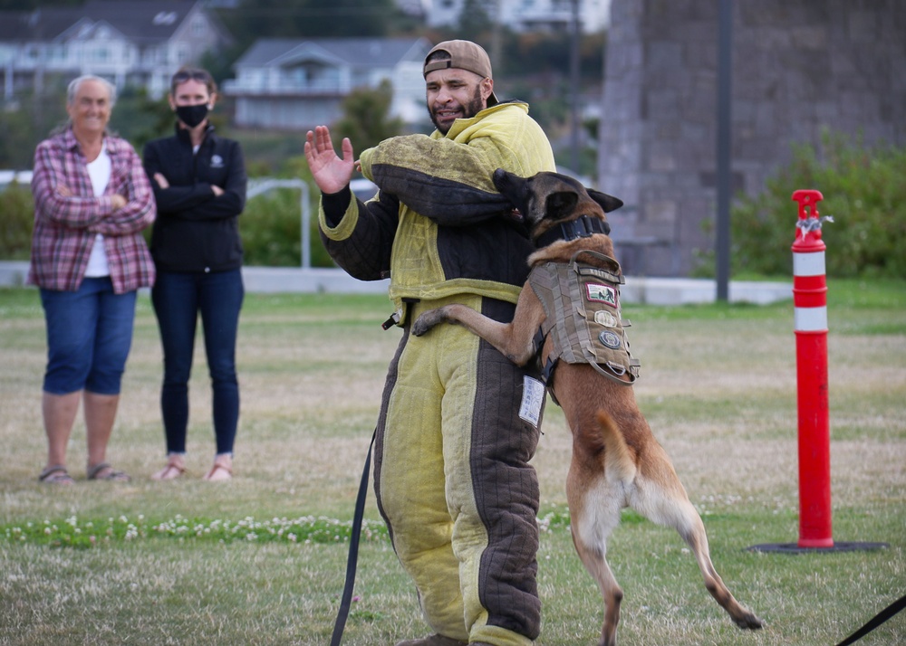 NASWI Participates in Oak Harbor National Night Out