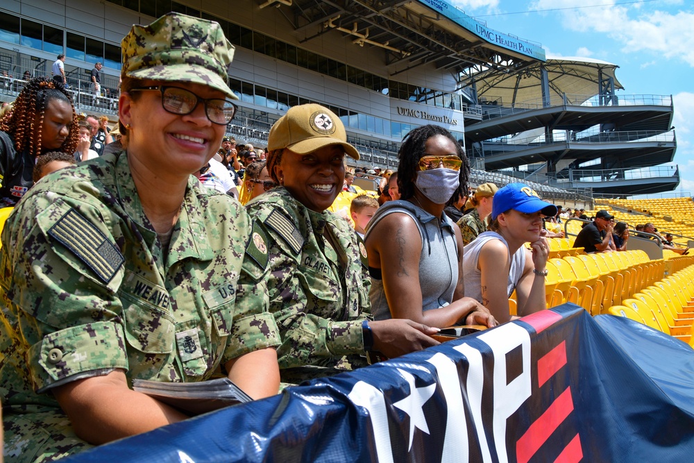 Sailors attend Steelers Training Camp