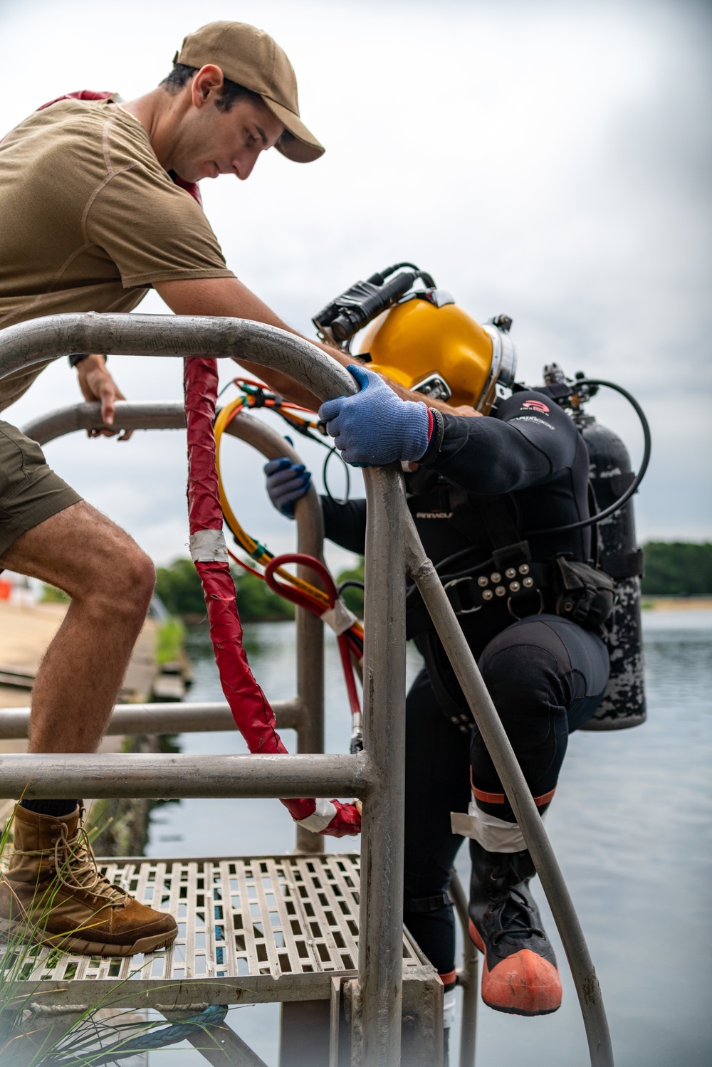 Mobile Diving Salvage Unit Two: Pierside Dive Training