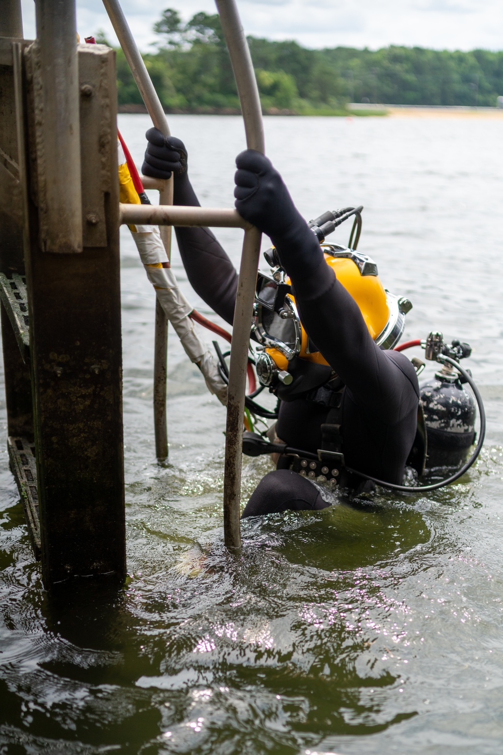 Mobile Diving Salvage Unit Two: Pierside Dive Training