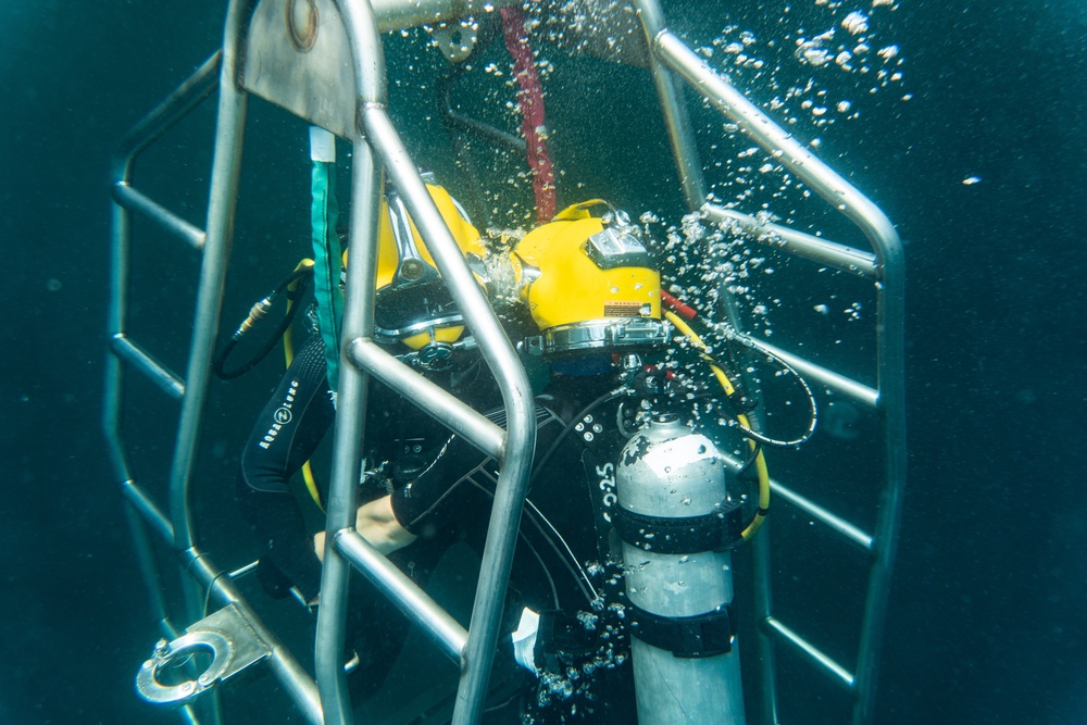 Mobile Diving Salvage Unit Two: Surface-Supplied Dive Training