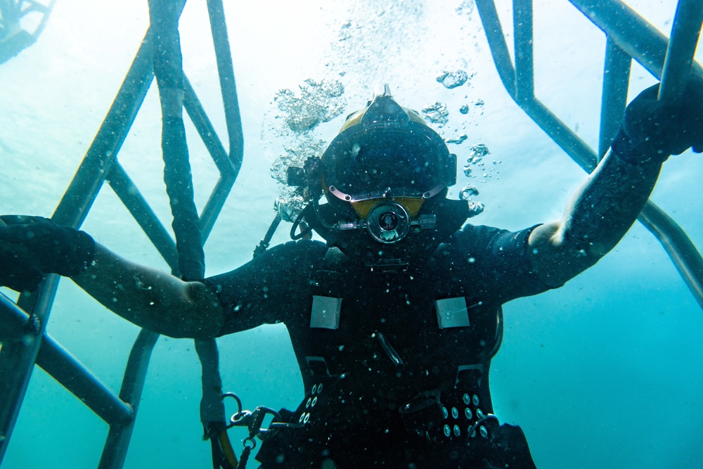 Mobile Diving Salvage Unit Two: Surface-Supplied Dive Training