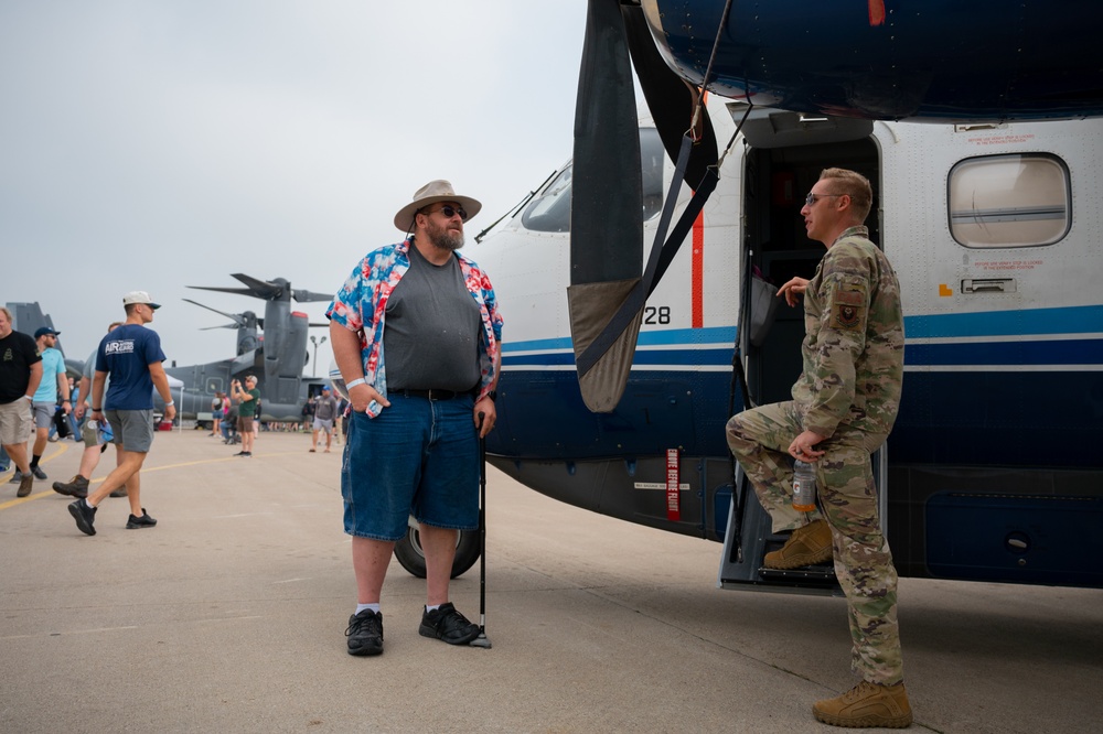 AFSOC Airmen connect with airshow attendees