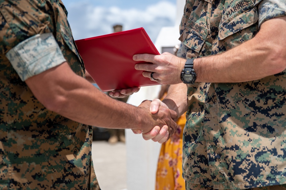 Gunnery Sgt. GonzalezDawkins receives Master Gunnery Sergeant Acevedo Award as Marine Corps Motor Transport Chief of the Year for Fiscal Year 2020