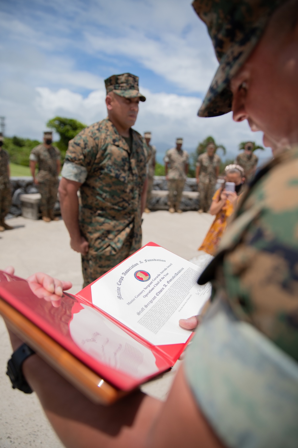 Gunnery Sgt. GonzalezDawkins receives Master Gunnery Sergeant Acevedo Award as Marine Corps Motor Transport Chief of the Year for Fiscal Year 2020