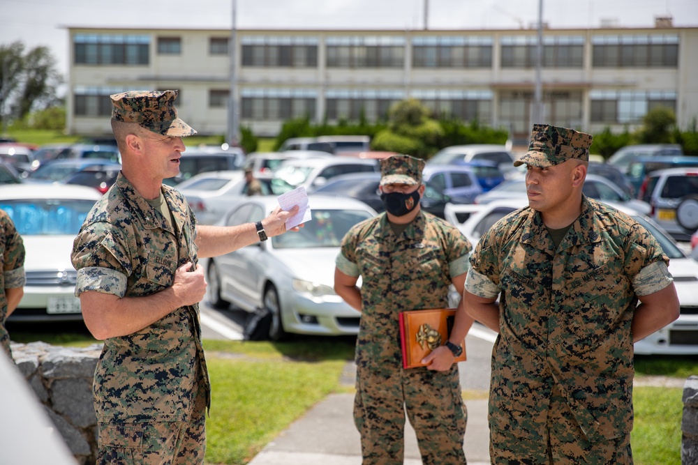 Gunnery Sgt. GonzalezDawkins receives Master Gunnery Sergeant Acevedo Award as Marine Corps Motor Transport Chief of the Year for Fiscal Year 2020