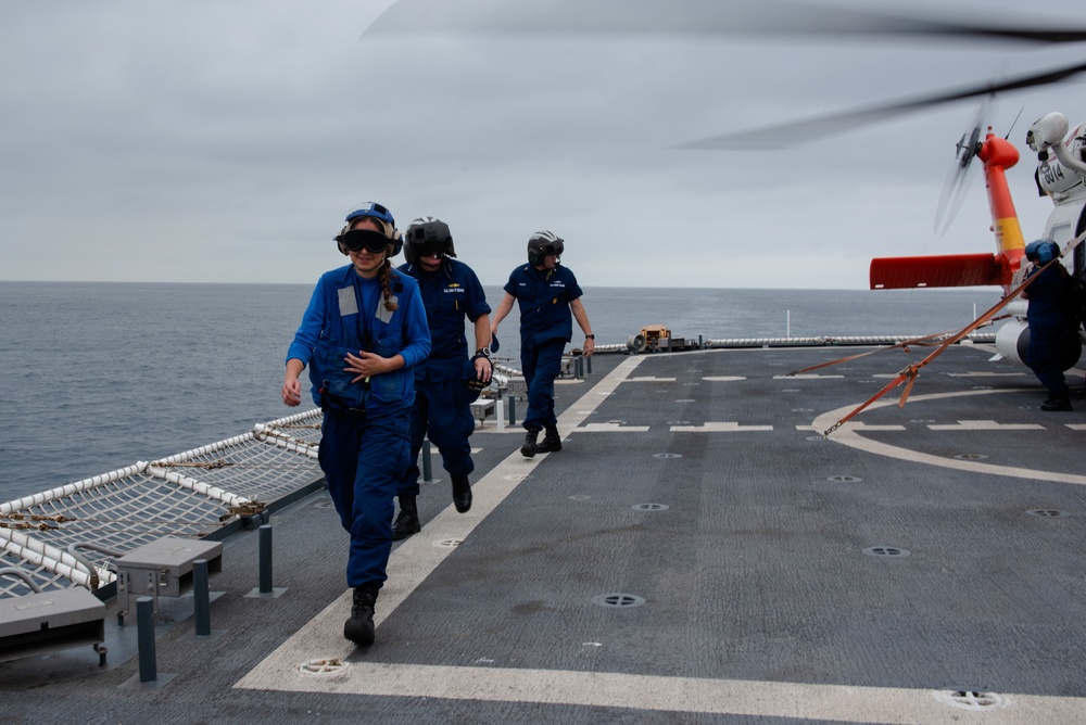 Vice Adm. McAllister visits Coast Guard Cutter Munro