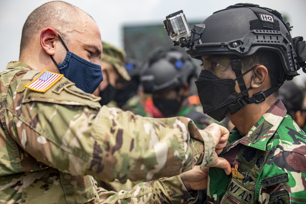 82nd Airborne conducts JFEO with TNI in Indonesia