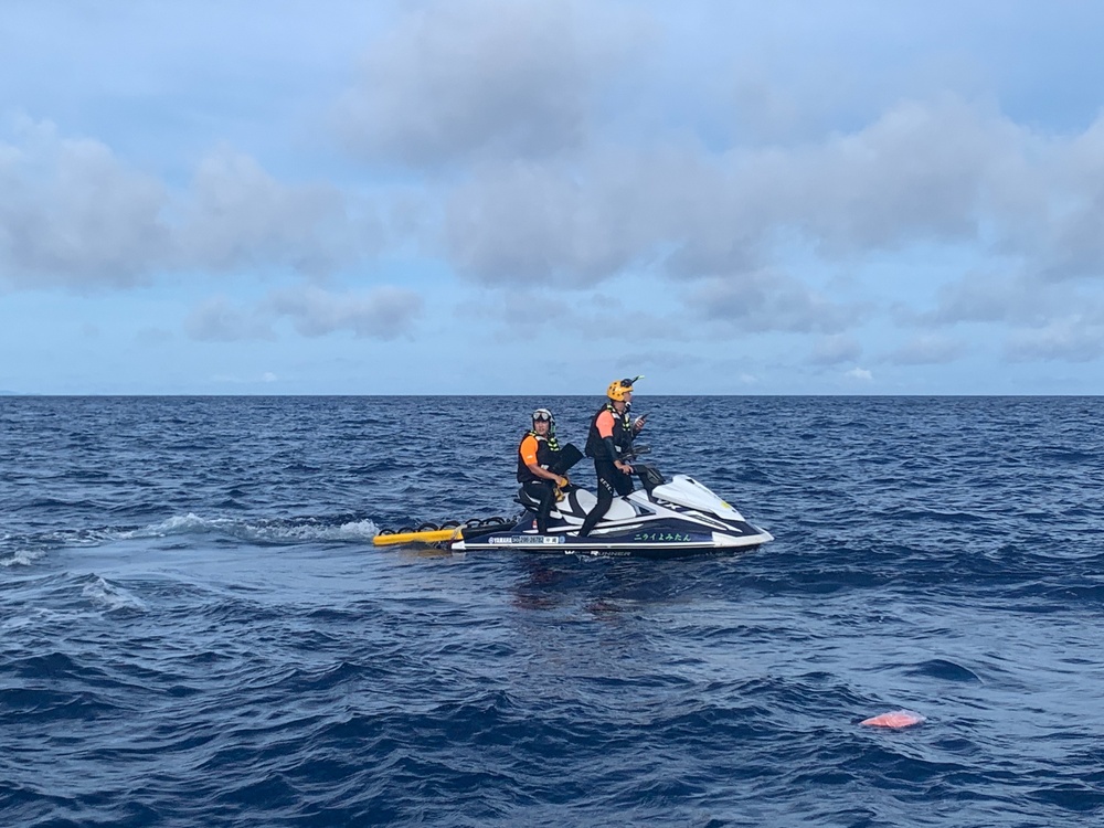 733rd Air Force members rescue kayakers