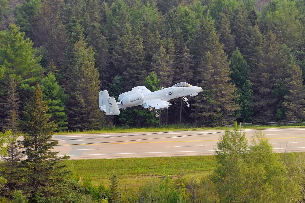 A-10 Thunderbolt II Lands and Takes Off From a Highway Near Alpena During Northern Strike 21-2