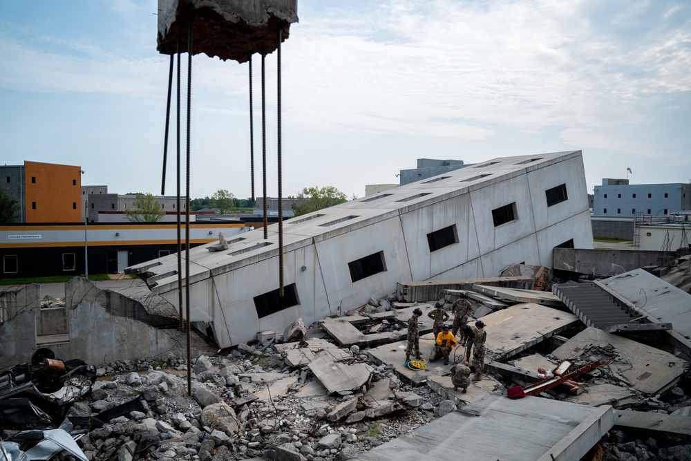 139th Medical Group completes urban search and rescue training