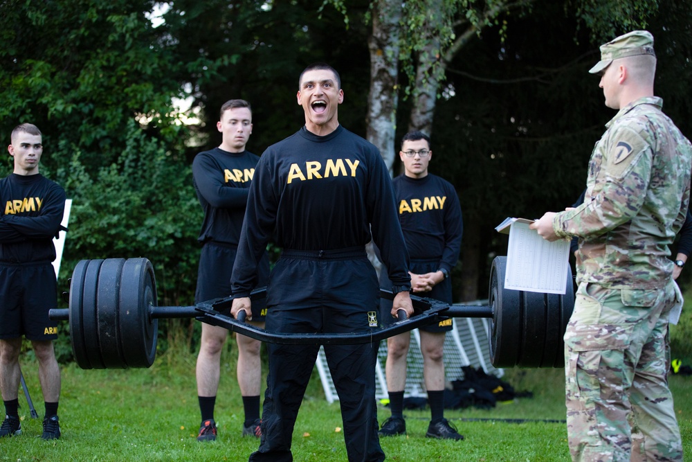 U.S. Army Garrison Bavaria - #DYK? The Army Physical Fitness