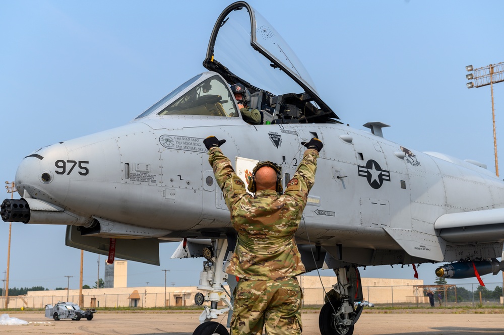 127th Maintenance Group ensures mission readiness of A-10 Thunderbolt II aircraft