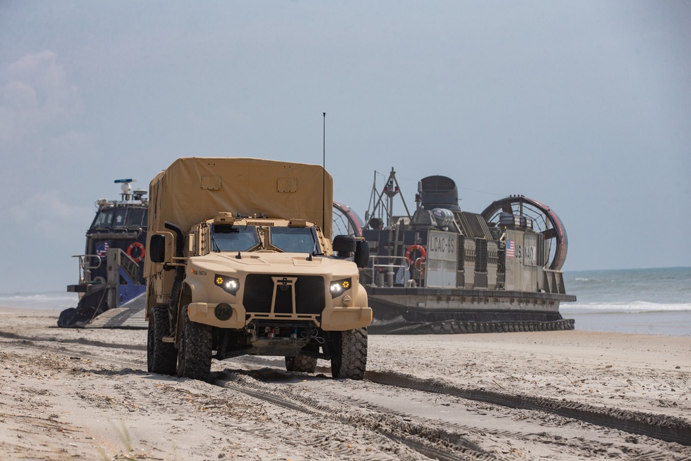 U.S. Navy and Marine Corps train together during Large Scale Exercise