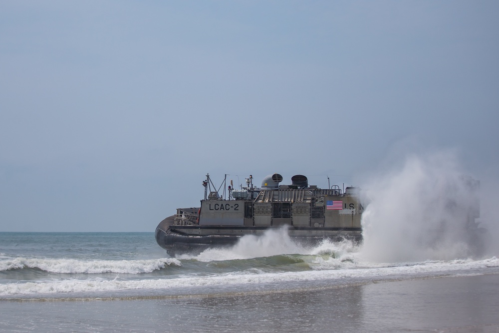 U.S. Navy and Marine Corps train together during Large Scale Exercise