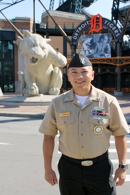 Detroit Sailor Serves His Family and Others Through Recruiting