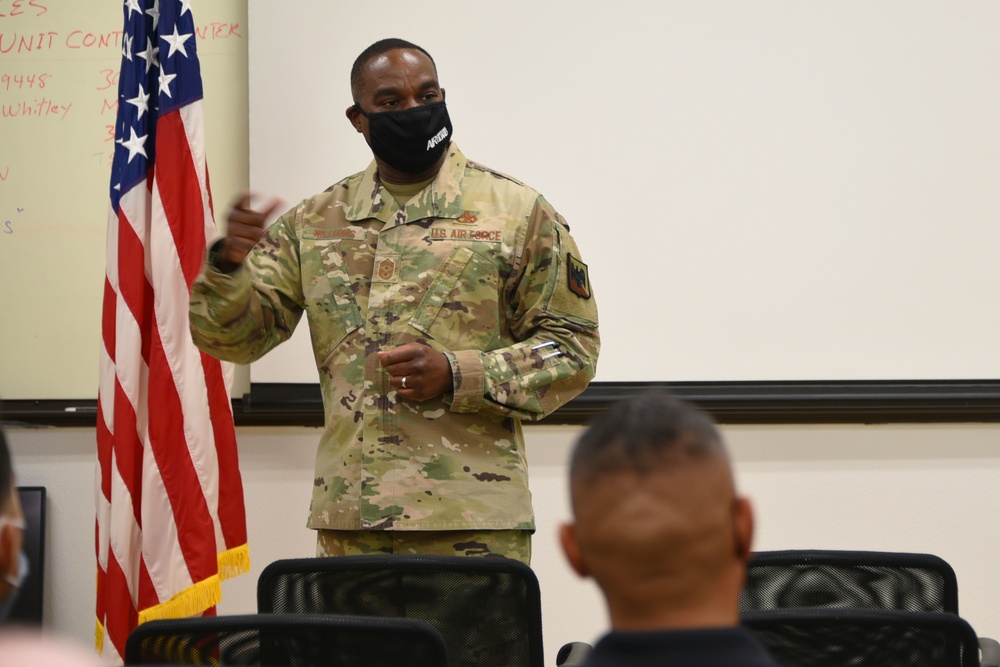 Chief Master Sergeant Maurice Williams visits Goldwater Air National Guard Base