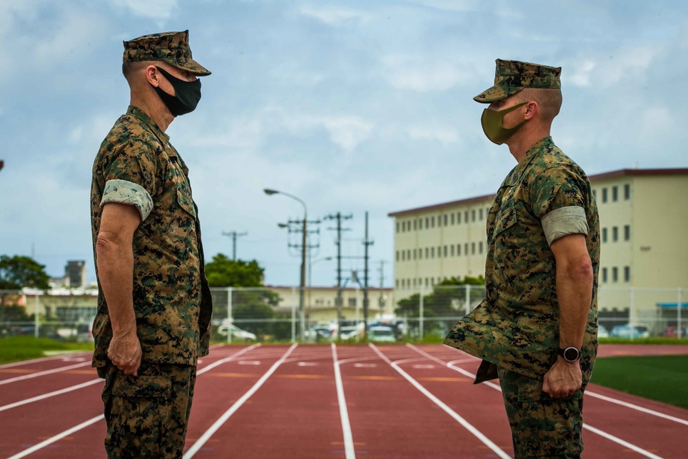 3d MLG Commanding General presents Navy and Marine Corps Medal to Sergeant Major David M. Potter