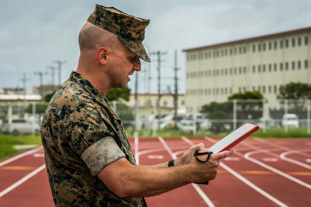 3d MLG Commanding General presents Navy and Marine Corps Medal to Sergeant Major David M. Potter