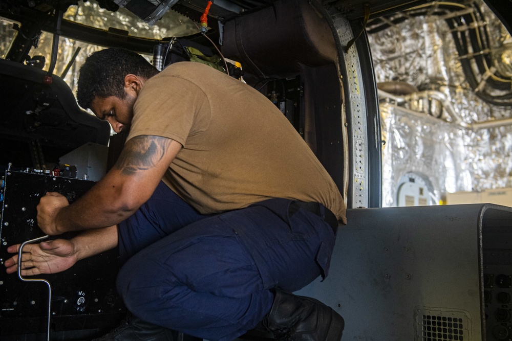 USS Tulsa (LCS 16) Sails In The South China Sea