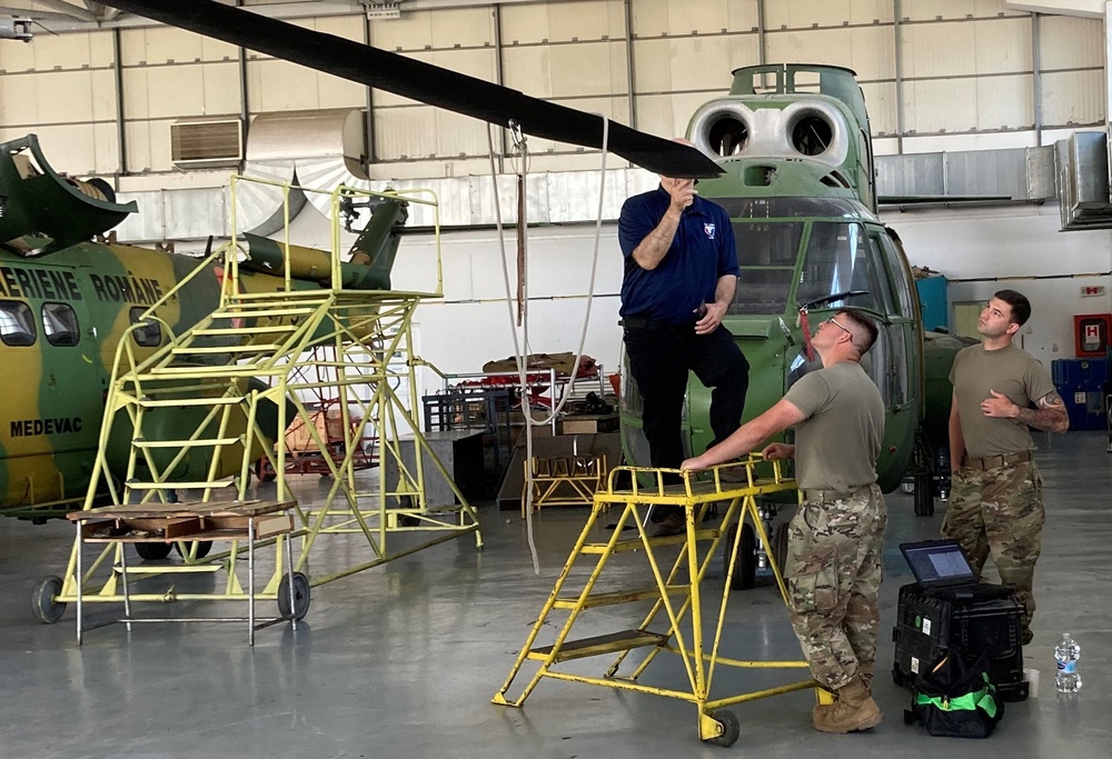 405th AFSB LAR supports 1ID Black Hawk crew after emergency landing, damage to aircraft