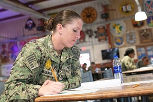 Carrier Airborne Early Warning Squadron 125 returns to Iwakuni (Radio)