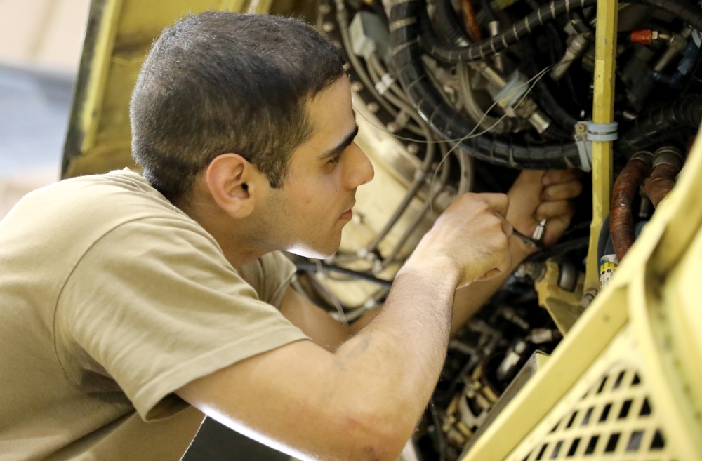 Task Force Phoenix, Bravo Company, 640th Aviation Support Battalion mechanics conducts CH-47 Chinook helicopter maintenance