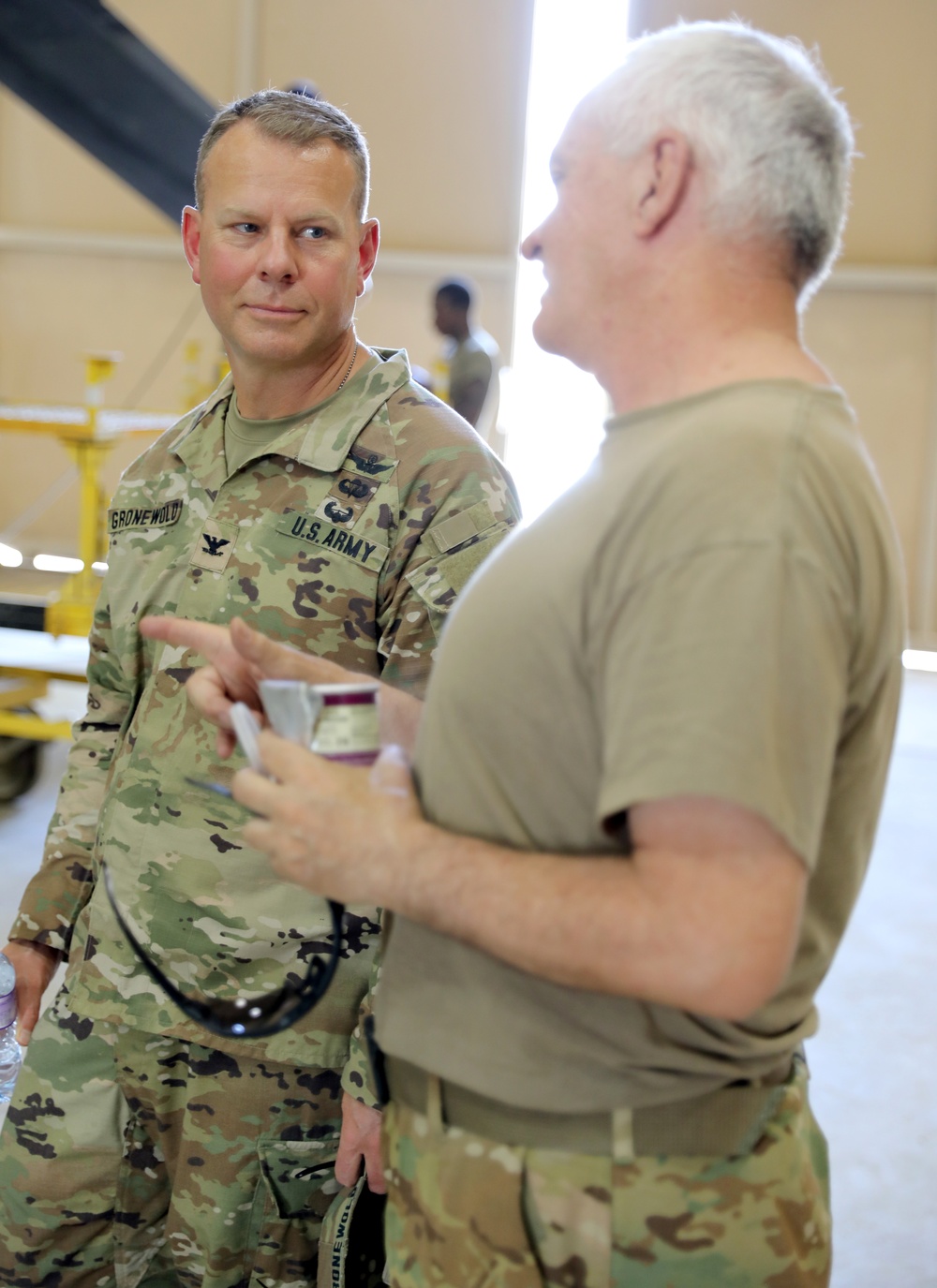 Task Force Phoenix, Bravo Company, 640th Aviation Support Battalion mechanics conducts CH-47 Chinook helicopter maintenance