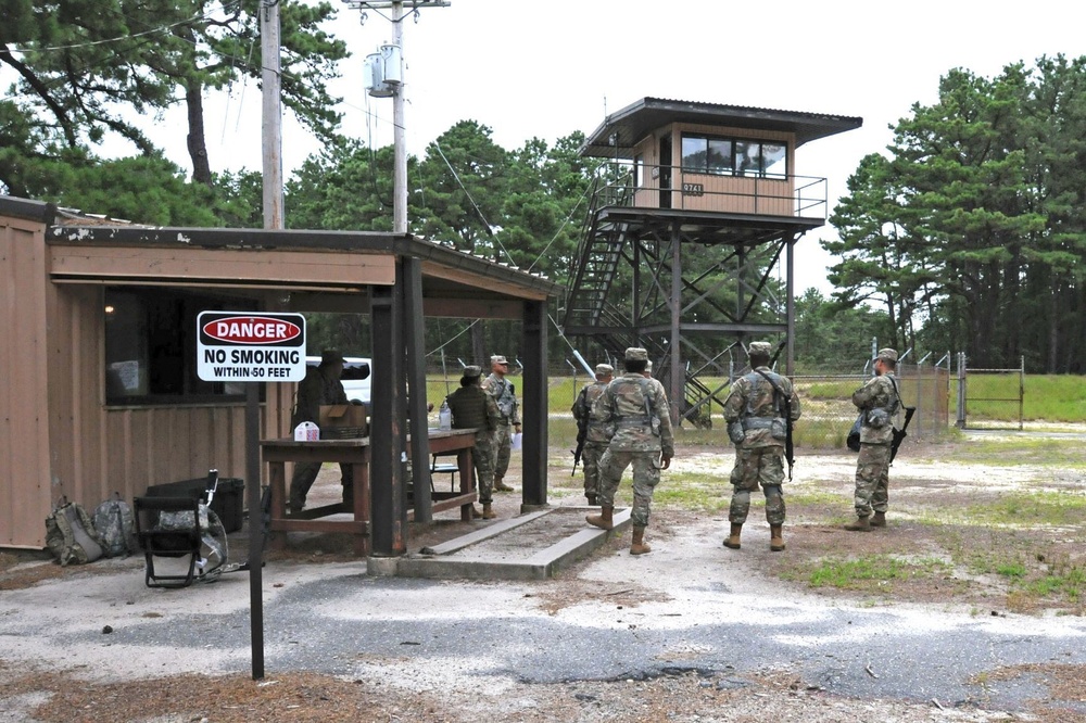 Fort Dix - Fort Dix NCO Academy M4 Qualification