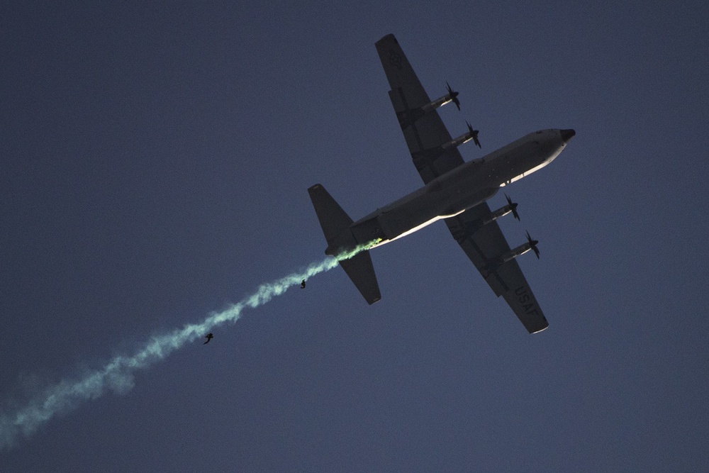 US Navy Leap Frogs Jump Over Central Park