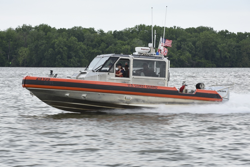 Coast Guard Station Washington Response Boat-Small