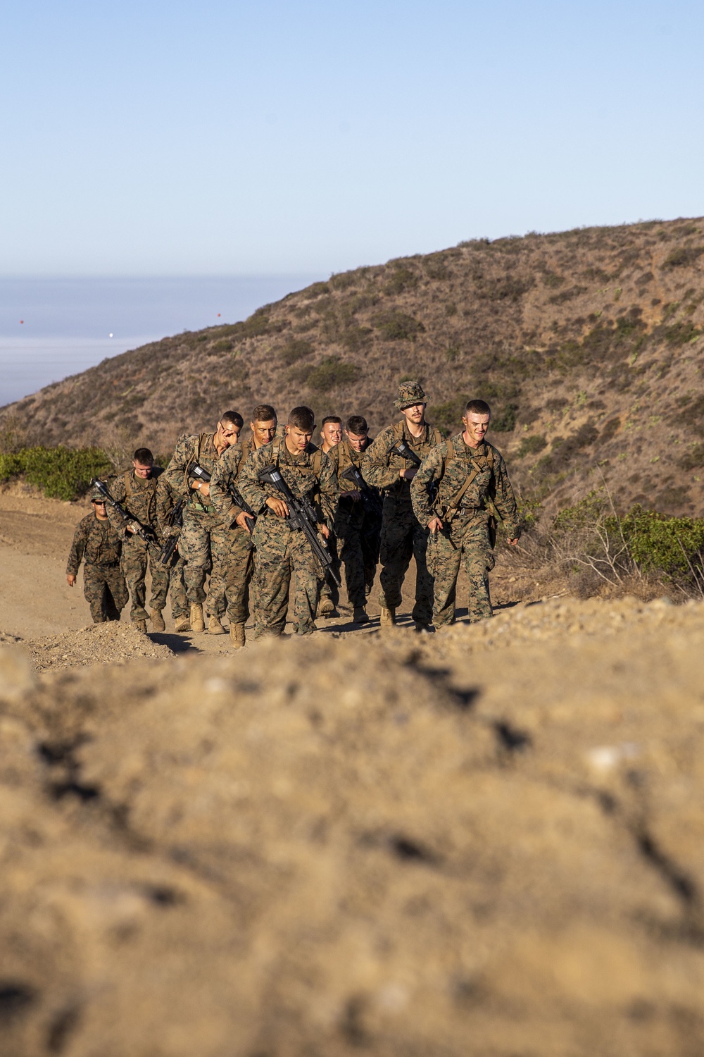 4th MarDiv Marines compete during rifle squad competition