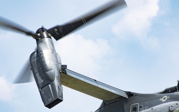 AFSOC Special Tactics Airmen demonstrate airpower