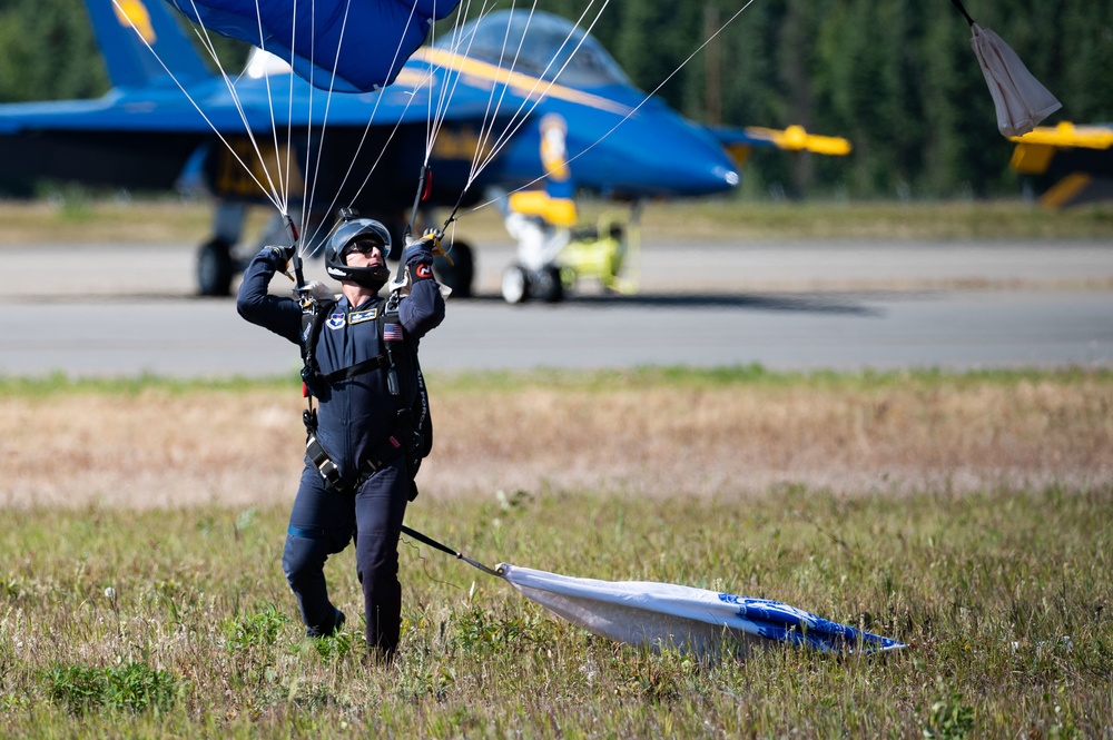 2021 Arctic Lightning Airshow