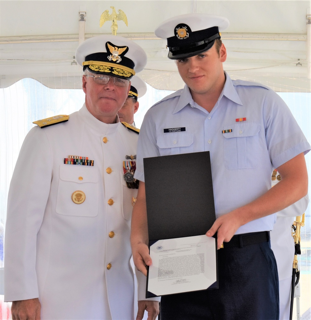 New commander at helm of USCGC Hamilton (WMSL 753)