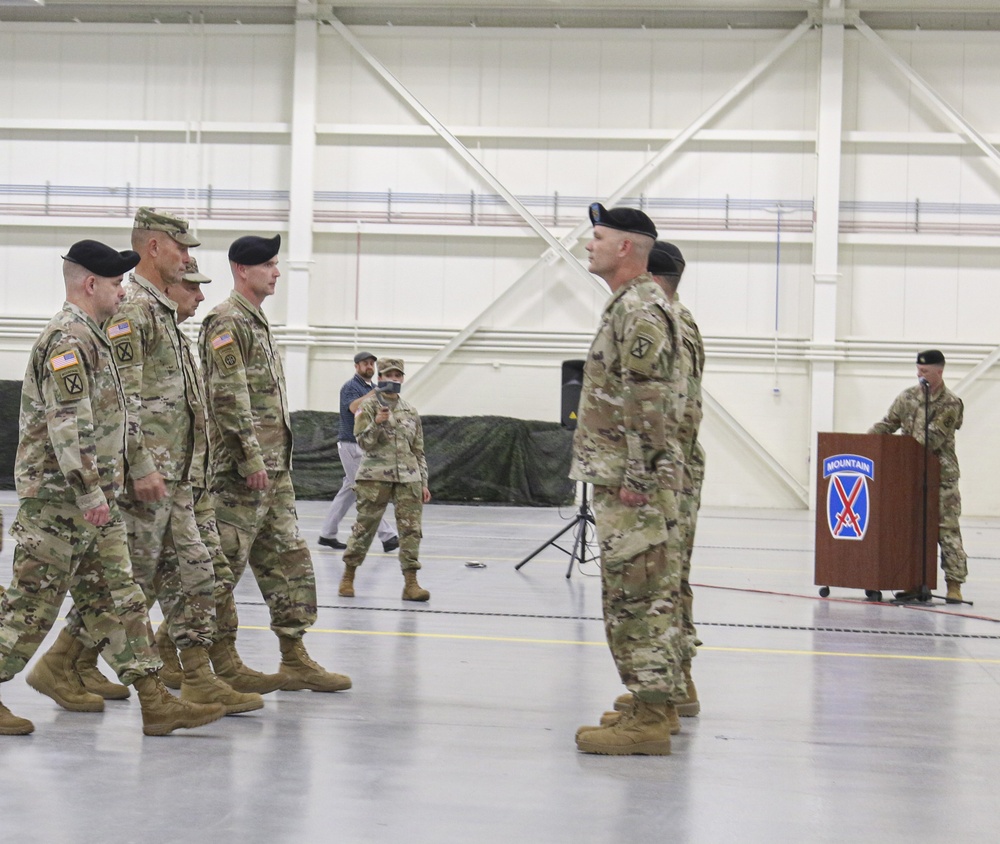 TF Dragon receives the 'Lt. Gen. Ellis D. Parker Award' for the &quot;Top Aviation Battalion of the Year&quot;