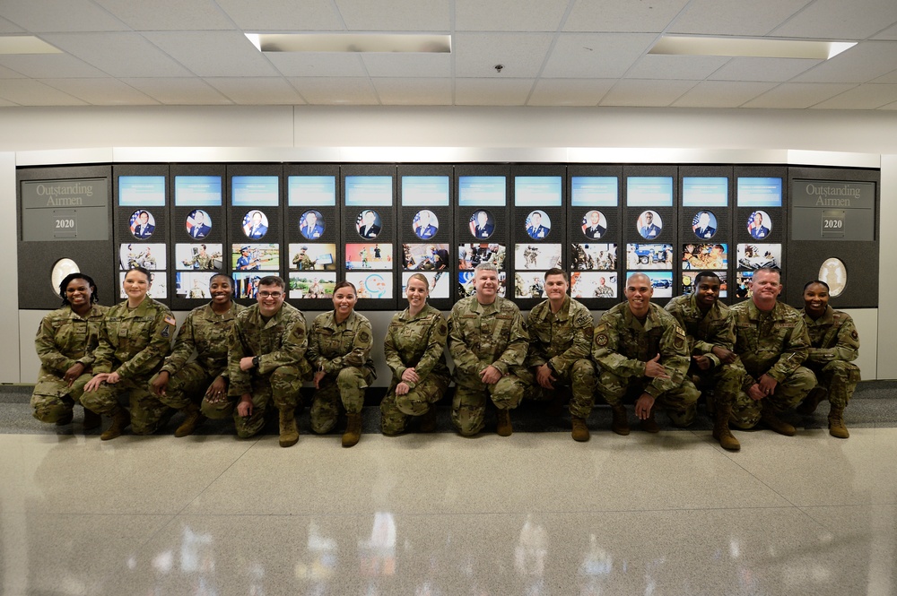 2020 OAY winners tour Pentagon, meet DoD leaders