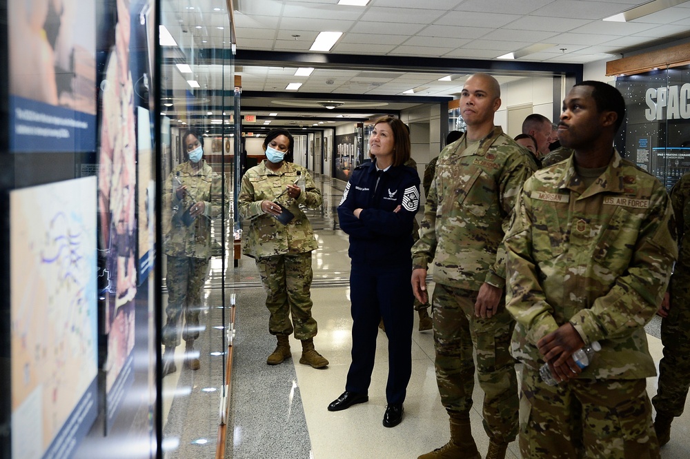 2020 OAY winners tour Pentagon, meet DoD leaders