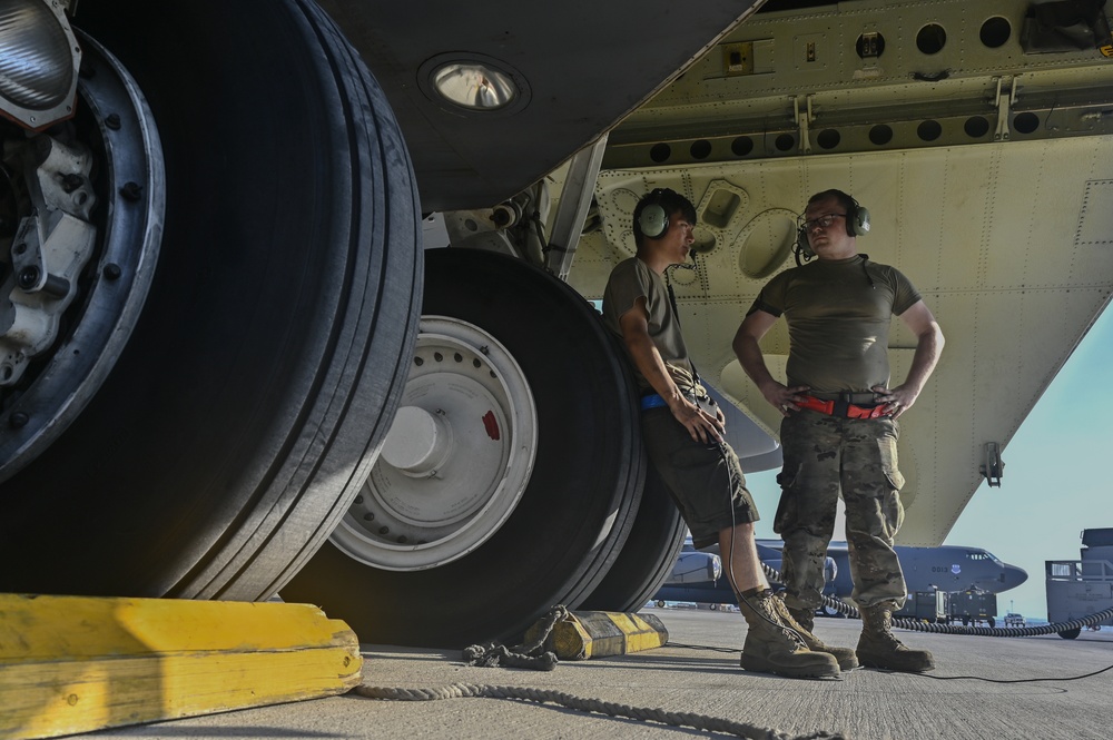 Red Flag Nellis: Night moves with B-52 crews