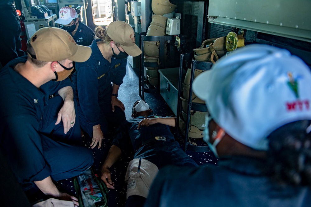 USS O'Kane (DDG 77) Conducts Medical Drill