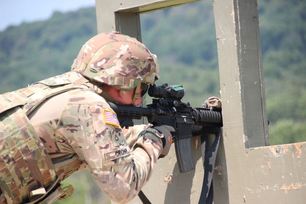 109th Infantry Battalion Trains for Deployment