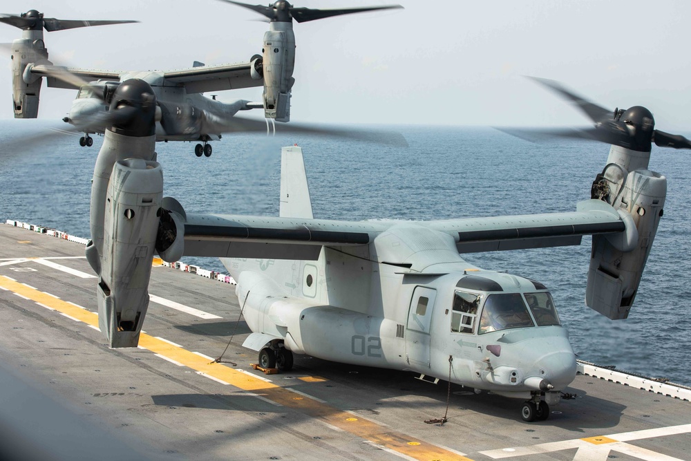 Kearsarge Conducts Flight Operations