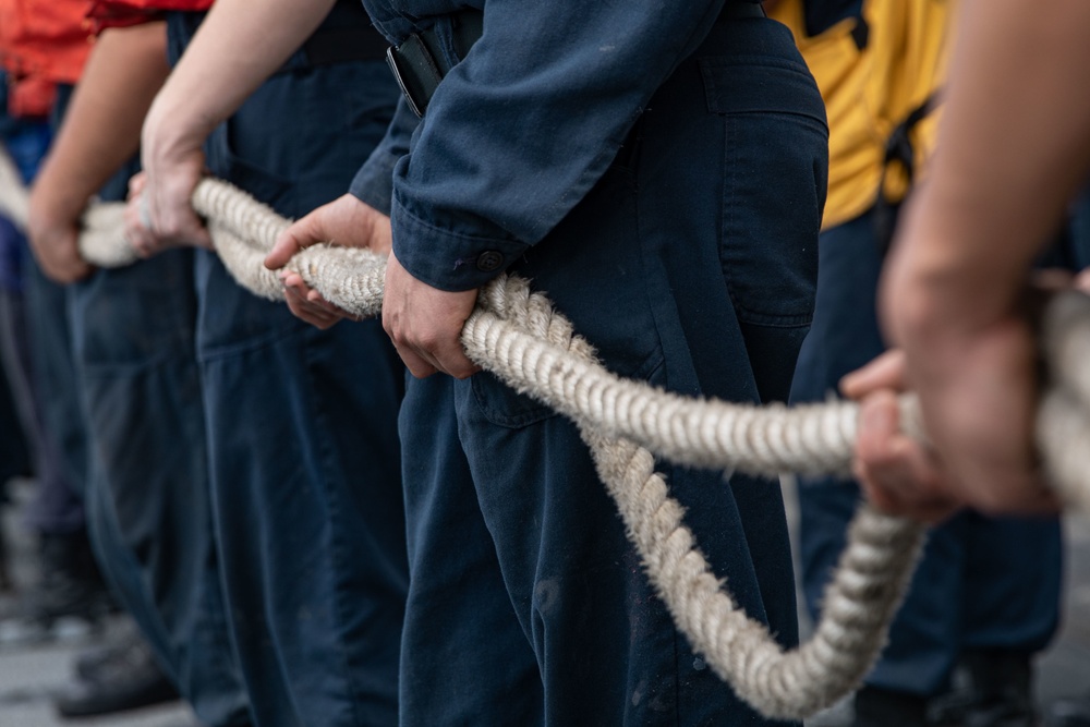 Kearsarge Fueling At Sea