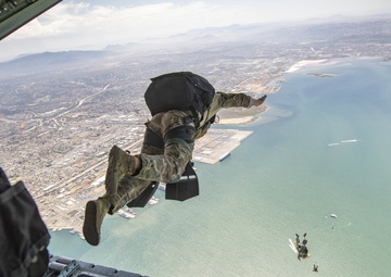 EODMU-1 Conduct Jumps Into San Diego Bay
