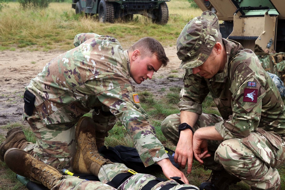 British Parachute Regiment train in Michigan