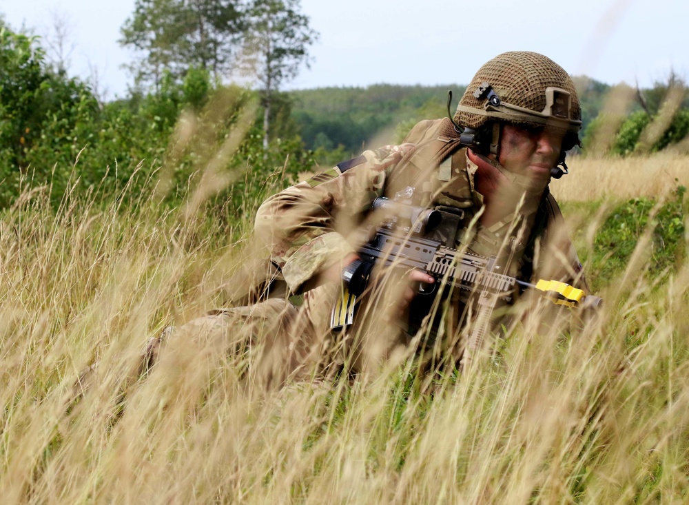 British Parachute Regiment train in Michigan