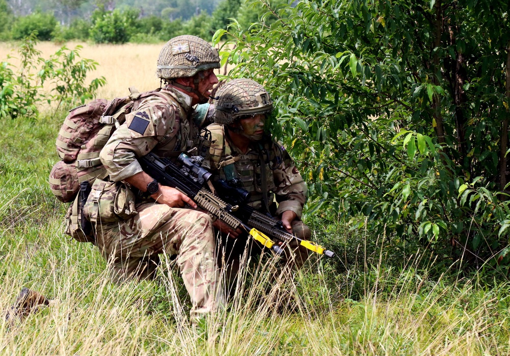 British Parachute Regiment train in Michigan